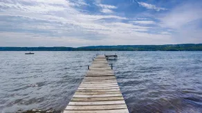 Stone Crest | Luxury Lake House on Wine Trail - Image 3