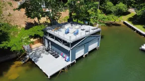 Epic 5BR w Double Living Areas On Lake Lure - Image 2