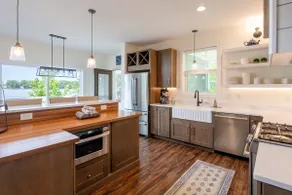 Huge Luxury Cottage on All-sports Lake - Image 5