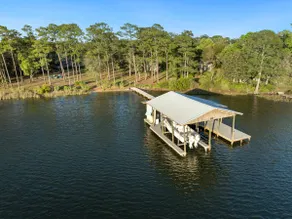 Bayfront Compound for 23 | Fire Pit | Private Dock - Image 4