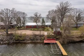 Ottertail Lakefront 3BR. Boat lift. Cozy. Awesome! - Image 2
