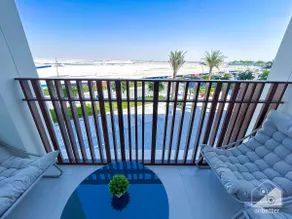 Luxury & Style at Dubai Creek 1B with balcony - Image 3