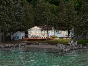 Deckside Dreams on Crystal Lake - Image 5
