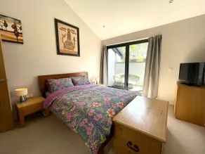 Hampton Hall - Wonderful Converted Home in Redland - Image 4