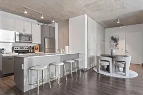 Spacious & Stylish 2BR-2BA Apt Steps from The Bean - Image 2