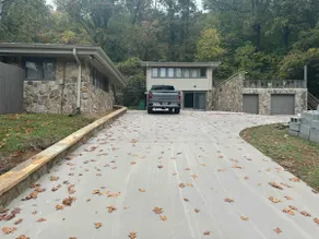 The Estate - Luxury with Pool Table & Game Room - Image 5