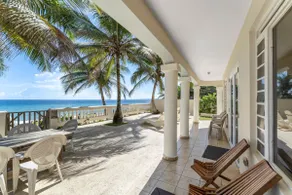 Sandy Beach Villa - Spectacular setting on the beach (full service generator) - Image 2
