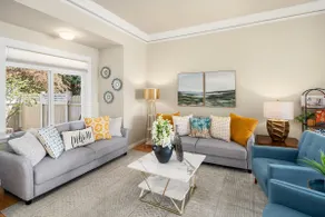Queen Anne Retreat with Bay Views Dining & Shop - Image 3