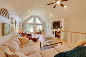 Smith Mountain Lake Home w/ Private Hot Tub & Dock - Image 3