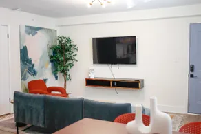 Sojourn's Harborage Jellyfish Suite Near Beach. - Image 3