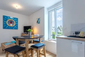 Bright apartment 150 m from the sea - Image 4