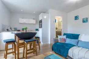Bright apartment 150 m from the sea - Image 3