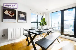 Modern 2BR in Surrey | Pet-Friendly, WiFi, Parking - Image 3
