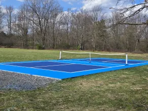 Adventure Oak Lodge | Pickleball Court, Pool Table - Image 2