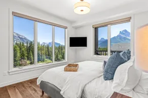 Three Sisters Skyline | Designer Penthouse - Image 3