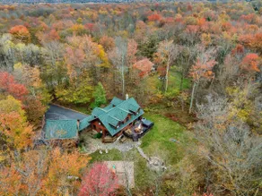 Pocono Log Cabin |Gold Star Community - Image 4