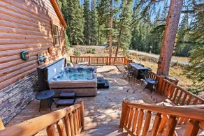 Luxurious 5BDR Getaway with Hot Tub and Mountain Views - Image 4