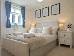 Large 3-Bedrooms House Near Centre Free Parking - Image 2