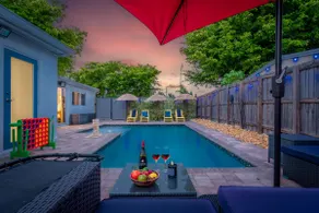 Surfari Pompano! Heated Pool Home 9 mins to Beach - Image 5