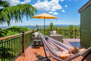 Breathtaking Views Elevated Comfort Pets Welcome - Image 5