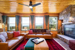 Breathtaking Views Elevated Comfort Pets Welcome - Image 2