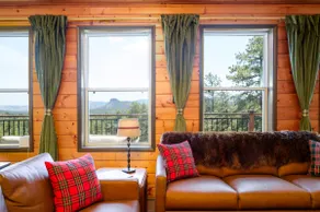 Breathtaking Views Elevated Comfort Pets Welcome - Image 4