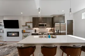 The Modern Muse Art Home - Image 2