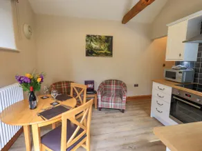 Abbots Reading Suite - Image 5