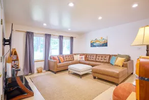 Pet-friendly cabin near Plain - 3BR, Hot Tub, WiFi - Image 4