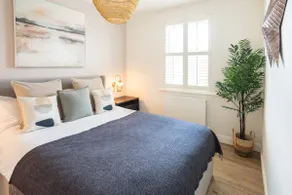 Host & Stay - The School House - Image 3