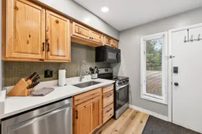 Cozy Studio Near Holiday Valley & Village - Image 3