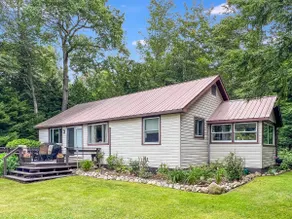 Camp 173 at Okara Lakes - Waterfront Vacation Rent - Image 2