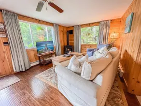 Camp 173 at Okara Lakes - Waterfront Vacation Rent - Image 3
