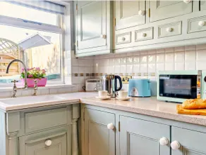 Shepherds Cottage Bryncethin - Image 4