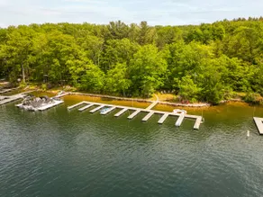 Lake Access w. Dock Slip, Hot Tub, Fire Pit, Sauna - Image 2