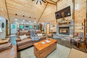 Broken Bow Cabin Near Choctaw Casino: Hot Tub! - Image 3
