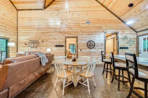 Broken Bow Cabin Near Choctaw Casino: Hot Tub! - Image 5