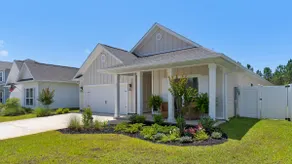 Dog-Friendly Blue Mountain Beach Home w/ Fire Pit - Image 2