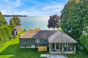 Redwood Retreat Waterfront Cottage By Simcoe With Hot Tub And Sauna - Image 2