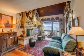 Grangia Sunset Balcony View for 7 - Happy Rentals - Image 3