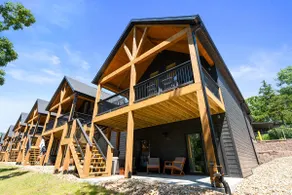 4 BR Waterfront Cabin w/ Pool + Swim & Boat dock - Image 2