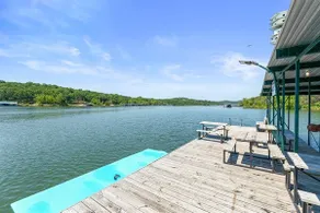 4 BR Waterfront Cabin w/ Pool + Swim & Boat dock - Image 3