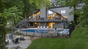 Niblick on Norman w/Heated Pool & Optional Boat Rental - Image 2