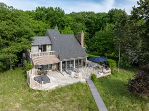 Lake MI Beachfront + Hot Tub - Image 5