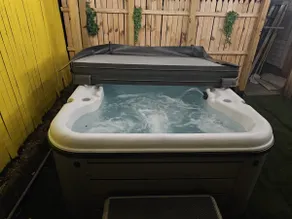 The Boutique at Midtown Central / Hot Tub / Pet Fr - Image 2