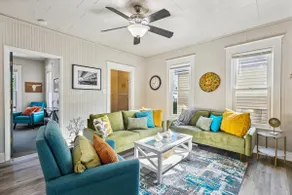 The Boutique at Midtown Central / Hot Tub / Pet Fr - Image 3