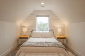 Scarlet Ridge Retreat - Near Wineries & DT Austin - Image 2
