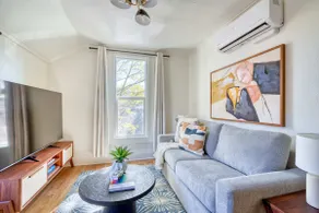 2BR/1BA - NW Portland - In-Unit Laundry - Image 2