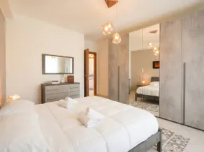 Mistral Suite Apartment - free private car park - Image 4