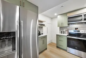 Suite Holliday in SE Calgary - Image 4